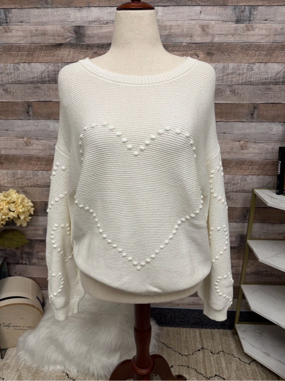 Jessica Simpson White Heart Motif Crewneck Sweater